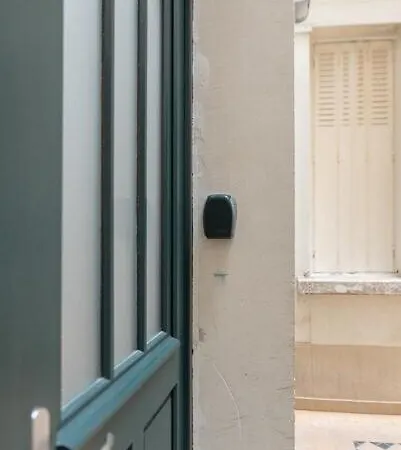 Luxury Industrial With Private Hammam At Montparnasse * باريس