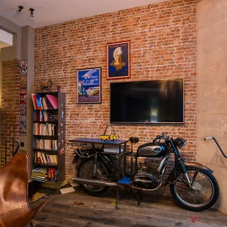 Luxury Industrial With Private Hammam At Montparnasse *