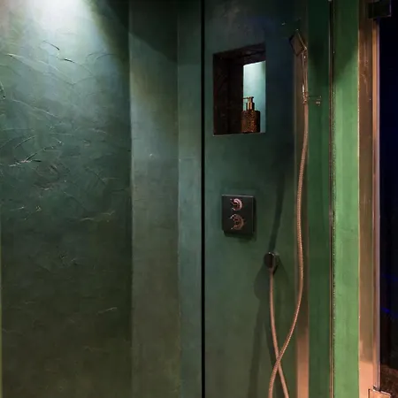Luxury Industrial With Private Hammam At Montparnasse Apartament *